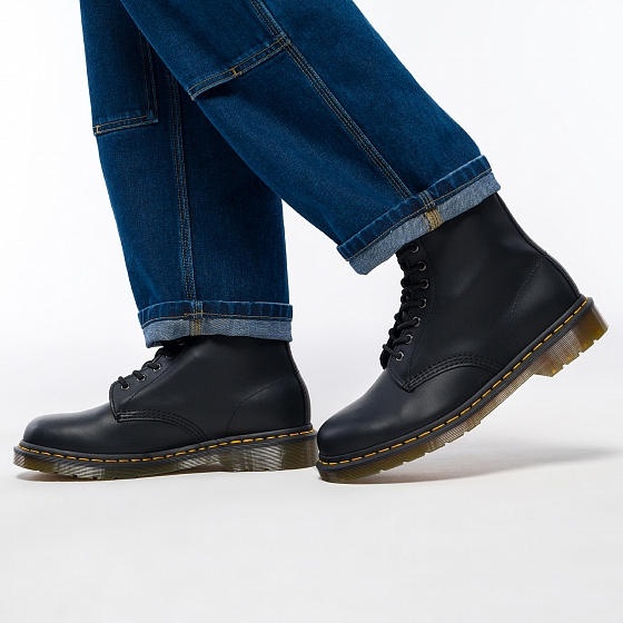 dr martens 1460 derby