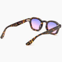 AKILA Logos Tokyo Tortoise / Sunset