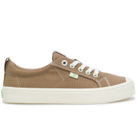 Cariuma OCA LOW Sand Contrast Thread Canvas