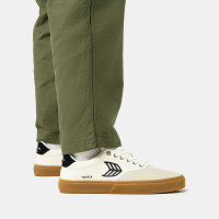 Cariuma Naioca PRO Gum Vintage White