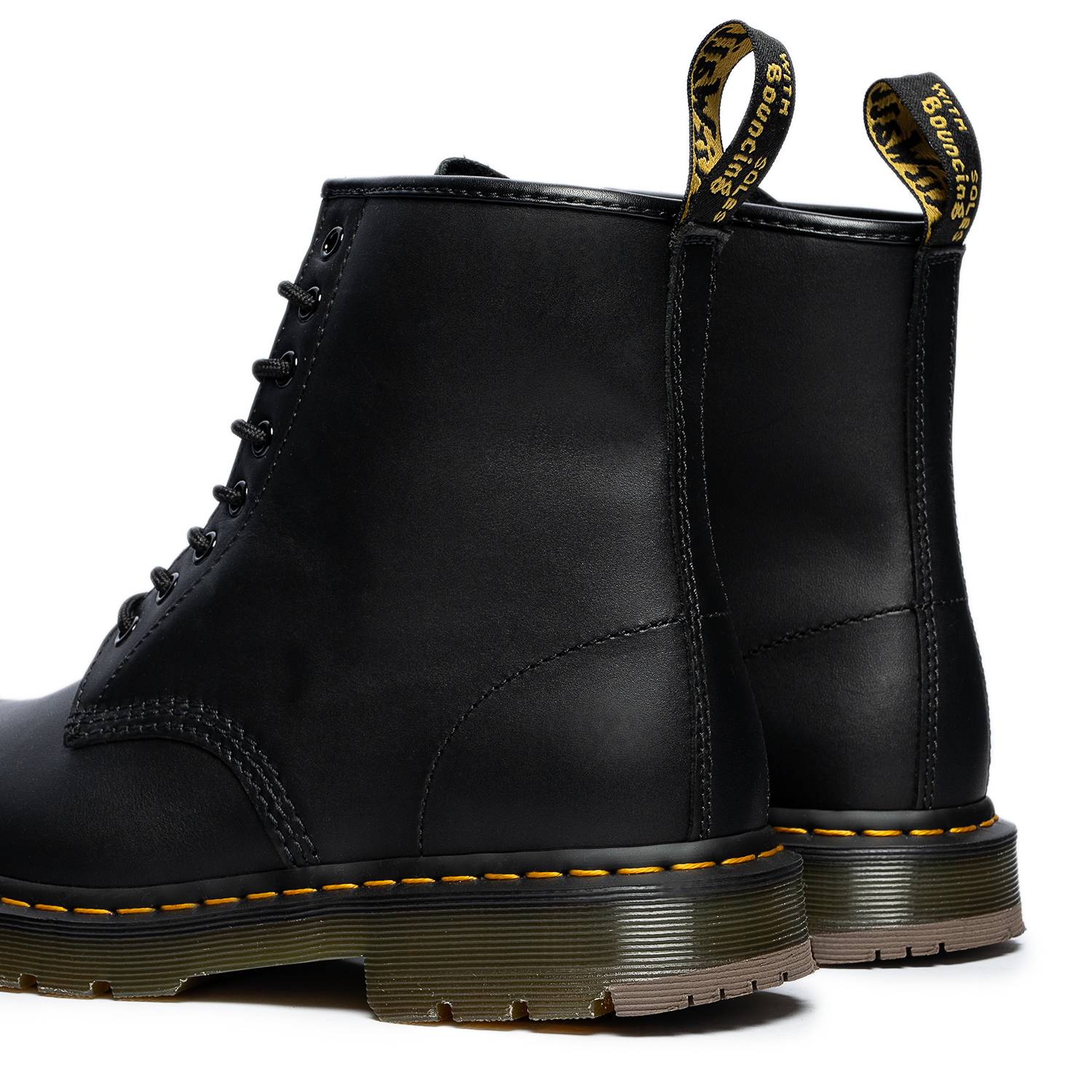 dr martens mens 1460 boots