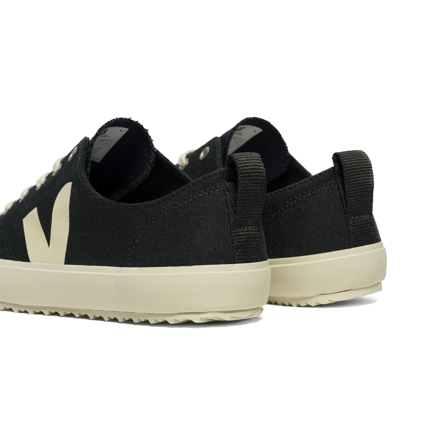 veja canvas black
