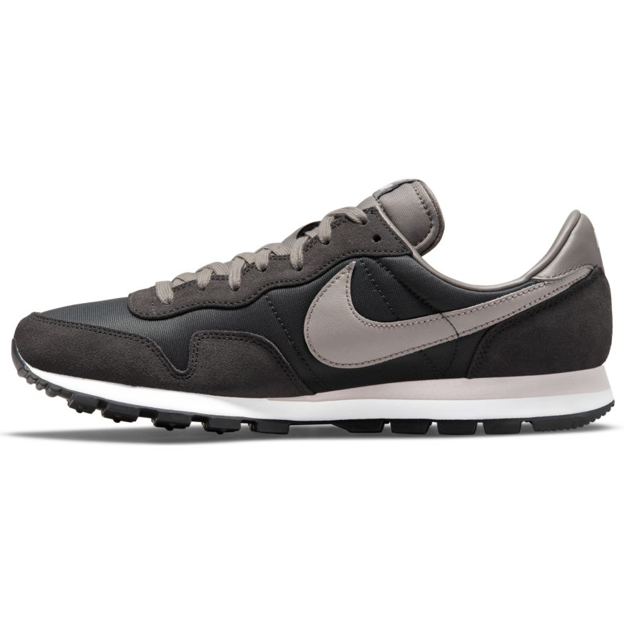 nike pegasus 83 trainers